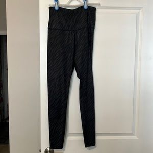 Beyond yoga size large leggings